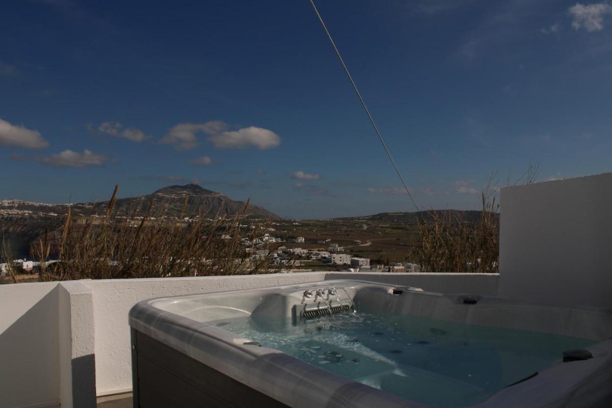 Villa Solasta #1 With Jacuzzi In Santorini Akrotírion Eksteriør billede