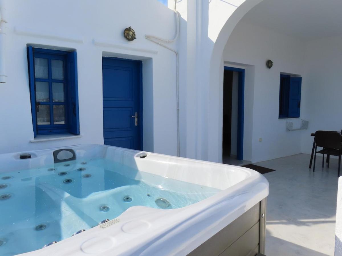 Villa Solasta #1 With Jacuzzi In Santorini Akrotírion Eksteriør billede