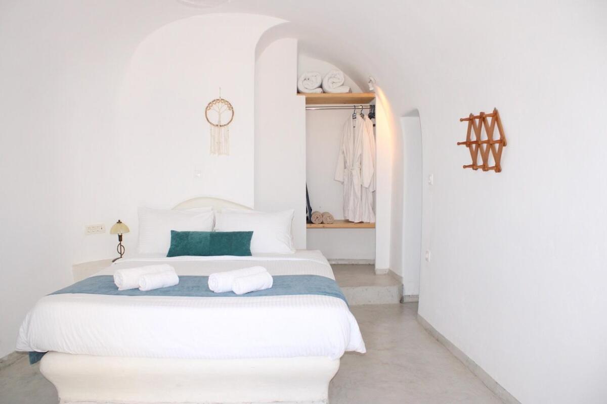 Villa Solasta #1 With Jacuzzi In Santorini Akrotírion Eksteriør billede
