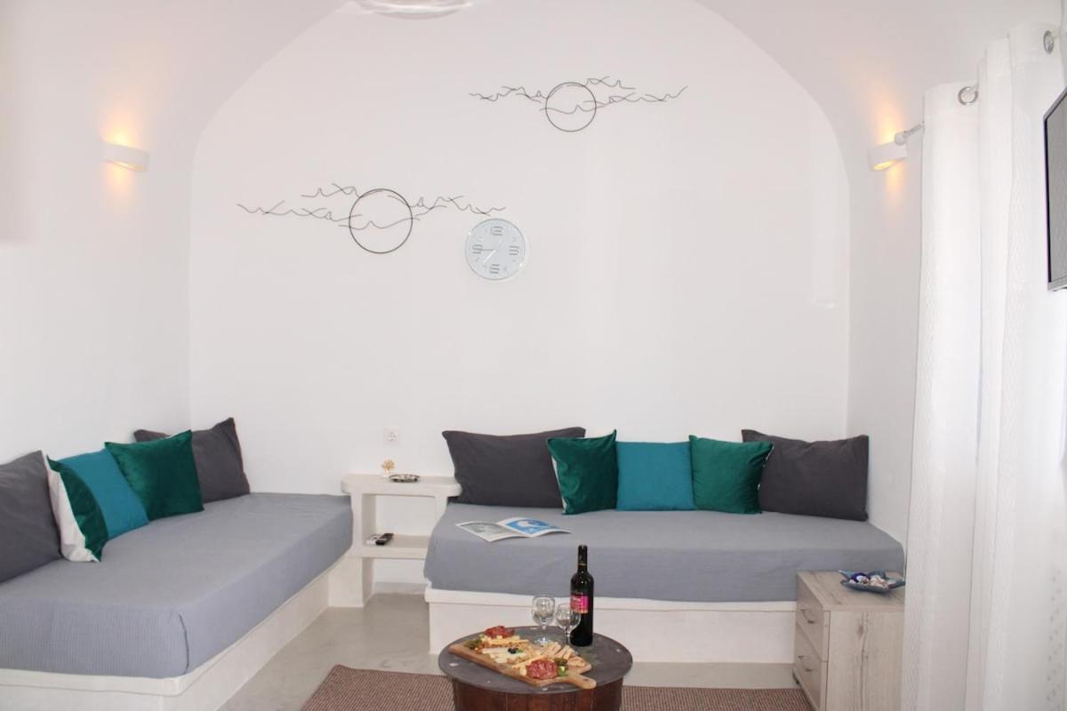 Villa Solasta #1 With Jacuzzi In Santorini Akrotírion Eksteriør billede