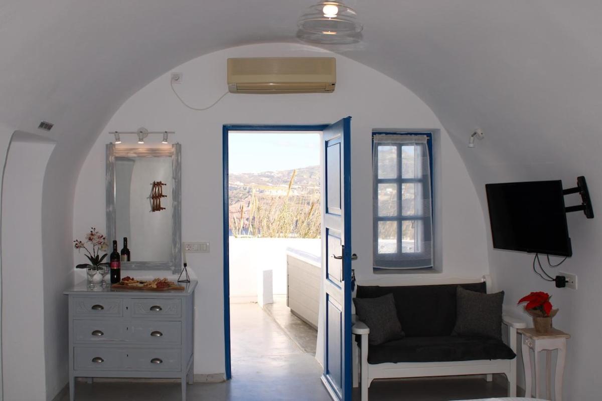 Villa Solasta #1 With Jacuzzi In Santorini Akrotírion Eksteriør billede